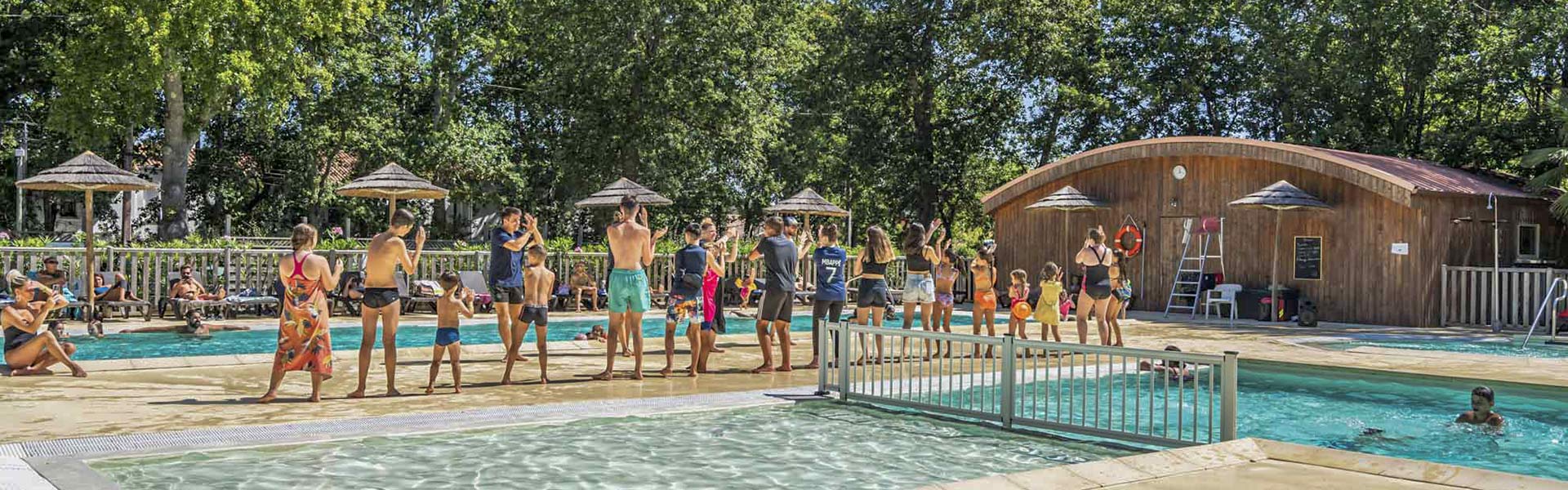 camping with swimming pool in the landes