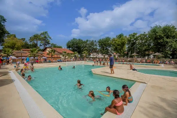 camping con piscina ondres